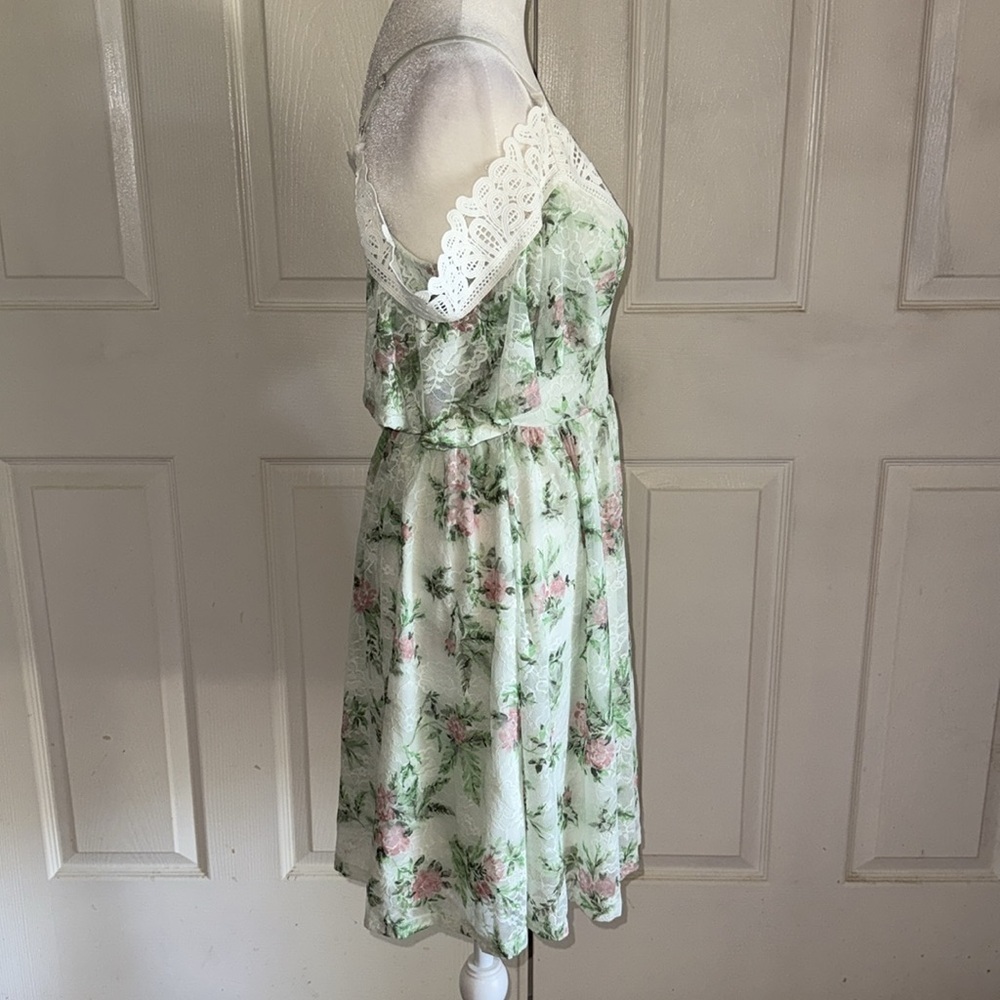 Disney Princess Floral Lace Overlay Cold Shoulder Fit And Flare Dress - Picture 4 of 8